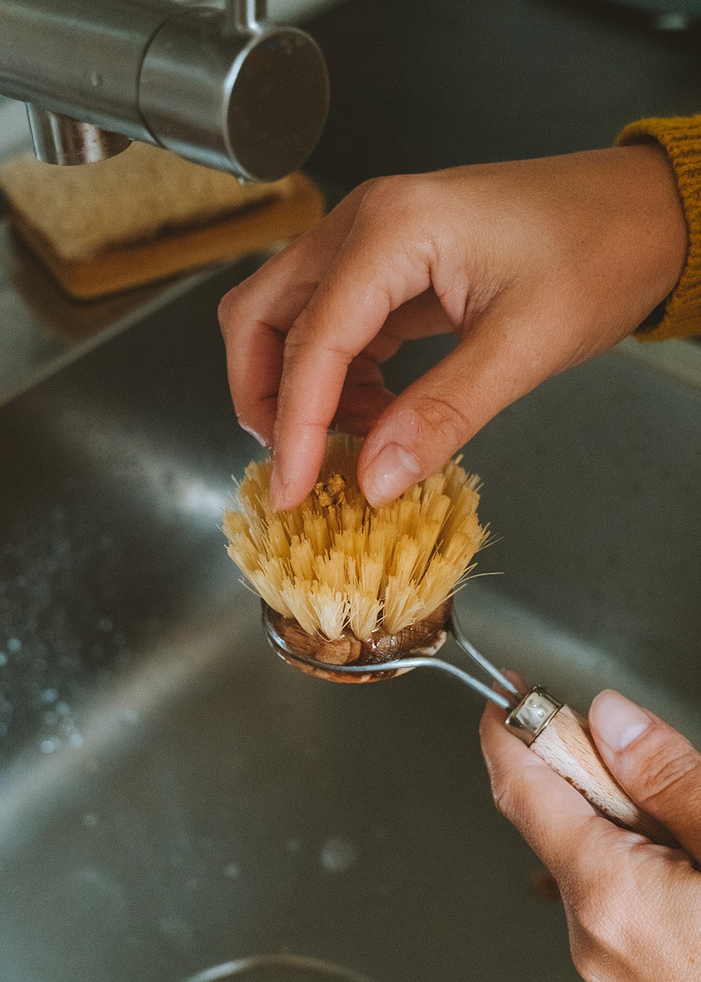 spazzola pulisci piatti