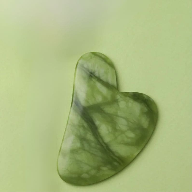 Gua sha di giada verde