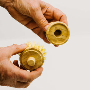Spazzola piatti ecologica manico corto Make You Greener