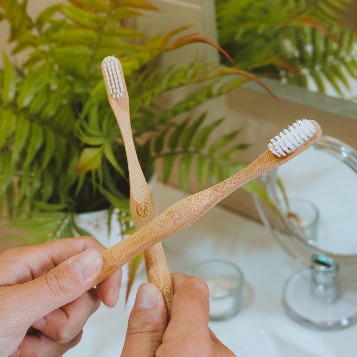 Spazzolini Da Denti In Bambù Ecologici – Set Da 10 Con Setole Medie, Manico Ergonomico E Colori Vari, Biodegradabili E Senza Plastica